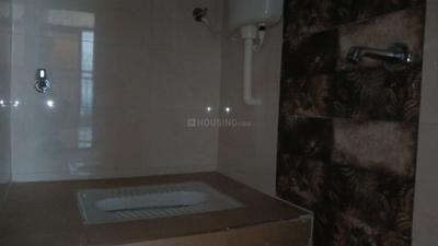 Bathroom Image of 469 Sq.ft 1 BHK Apartment / Flat for rent in Omkara Pride, Taloja Navi Mumbai for Rs. 11000