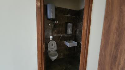 Image of 1955 Sq.ft 3 BHK Apartment / Flat for rent in Sunworld Arista, Sector 168, Noida for Rs. 43000