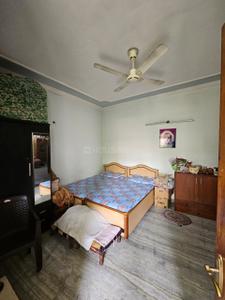 Bedroom Image of 1800 Sq.ft 3 BHK Builder Floor for sale in Kalkaji New Delhi for Rs. 32500000