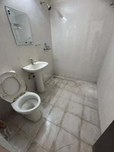 Bathroom Image of 1350 Sq.ft 2.5 BHK Apartment / Flat for sale in Panchsheel Greens 2, Noida Extension Greater Noida for Rs. 11000000