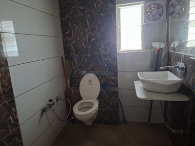 Bathroom Image of 2700 Sq.ft 3 BHK Independent House for rent in Sector 21 Gandhinagar for Rs. 20000