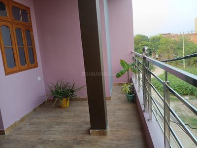 Balcony Image of 1000 Sq.ft 2 BHK Builder Floor for rent in Lucknow Cantt Township Lucknow for Rs. 12000