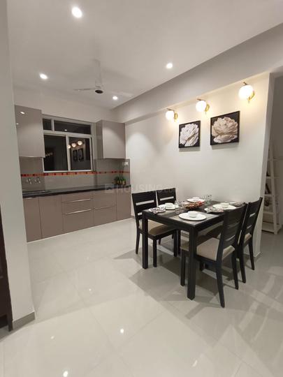 Gulmohar Primrose Main Image 1