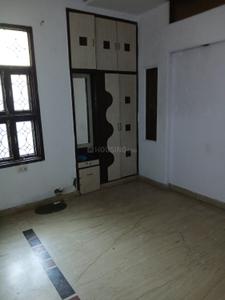 Bedroom Image of 1050 Sq.ft 3 BHK Builder Floor for rent in Sector 11 Rohini New Delhi for Rs. 32000