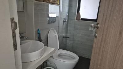 Image of 890 Sq.ft 2 BHK Apartment / Flat for sale in Dosti Eastern Bay Phase 3, Antop Hill, Mumbai for Rs. 31500000