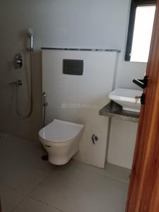Bathroom Image of 4000 Sq.ft 4 BHK Builder Floor for rent in Sector 17 Gurgaon for Rs. 85000