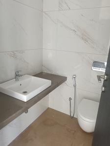 Bathroom Image of 2022 Sq.ft 4 BHK Apartment / Flat for rent in ANP Universe, Balewadi Pune for Rs. 120000