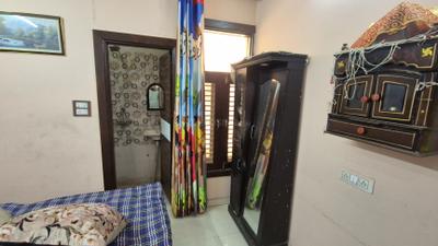 Bedroom Image of 2150 Sq.ft 2 BHK Apartment / Flat for rent in Uttam Nagar New Delhi for Rs. 17499