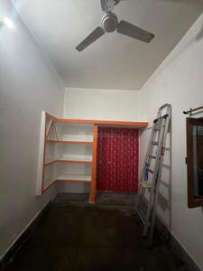 Hall Image of 450 Sq.ft 2 BHK Builder Floor for rent in Vikas Nagar Lucknow for Rs. 8000