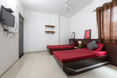 Bedroom Image of Kanu PG in Memnagar, Ahmedabad