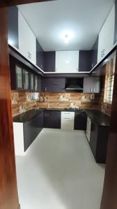 Kitchen Image of 1200 Sq.ft 2 BHK Builder Floor for rent in Mahadevapura Bengaluru for Rs. 60000
