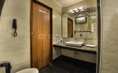 Bathroom Image of 1800 Sq.ft 3 BHK Builder Floor for rent in Lajpat Nagar New Delhi for Rs. 105000