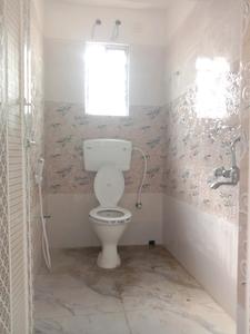 Common Bathroom Image of 725 Sq.ft 2 BHK Apartment / Flat for sale in New Town Kolkata for Rs. 3100000