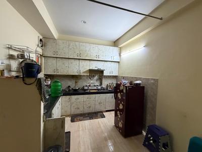 Kitchen Image of 950 Sq.ft 2 BHK Apartment / Flat for rent in Defence Enclave, Sector 44 Noida for Rs. 22000