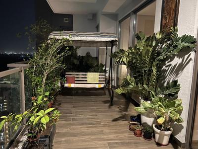 Balcony Image of 4700 Sq.ft 4 BHK Apartment / Flat for rent in Gulshan Dynasty, Sector 144 Noida for Rs. 300000