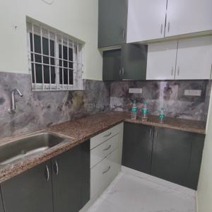 Kitchen Image of 655 Sq.ft 1 BHK Builder Floor for rent in Kasturi Nagar Bengaluru for Rs. 18500