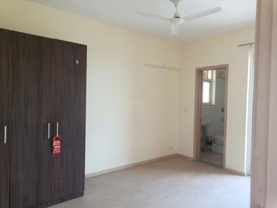 Bedroom Image of 1760 Sq.ft 3 BHK Apartment / Flat for rent in DLF Express Greens, Manesar Gurgaon for Rs. 30000