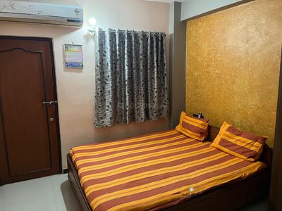 Bedroom Image of 900 Sq.ft 2 BHK Apartment / Flat for sale in Fatehgunj Vadodara for Rs. 3500000