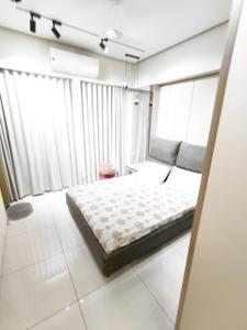 Bedroom Image of 855 Sq.ft 3 BHK Apartment / Flat for rent in A Shridhar Kaveri Pratham, Shilaj Ahmedabad for Rs. 32000