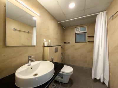 Bathroom Image of 2000 Sq.ft 3 BHK Apartment / Flat for rent in Vajram Esteva, Bellandur Bengaluru for Rs. 130000