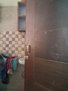 Common Bathroom Image of 1100 Sq.ft 3 BHK Apartment / Flat for sale in Sector 87 Noida for Rs. 3400000