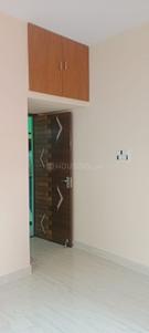 Bedroom Image of 800 Sq.ft 2 BHK Apartment / Flat for rent in Airport Gate No 2 Kolkata for Rs. 12000