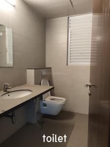 Bathroom Image of 3851 Sq.ft 4 BHK Apartment / Flat for rent in Godrej Platinum, Hebbal Kempapura Bengaluru for Rs. 200000
