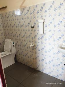 Bathroom Image of 1350 Sq.ft 3 BHK Apartment / Flat for sale in Punkunnam Thrissur for Rs. 5000000