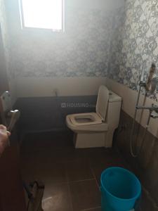 Bathroom Image of 1350 Sq.ft 2 BHK Independent House for rent in Delta II Greater Noida for Rs. 22000