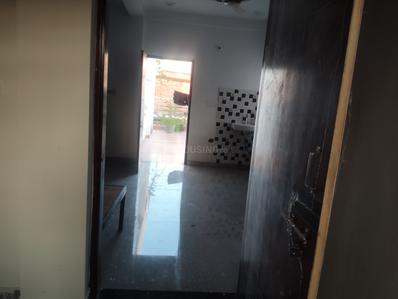 Bathroom Image of 1200 Sq.ft 2 BHK Independent House for rent in Haibat Mau Mawaiya Lucknow for Rs. 9000
