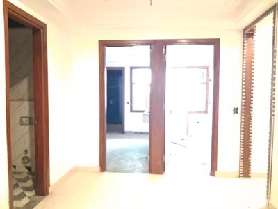 Living Room Image of 1600 Sq.ft 3 BHK Apartment / Flat for sale in Sector 73 Noida for Rs. 5400000