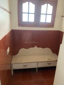 Bathroom Image of 1500 Sq.ft 3 BHK Apartment / Flat for rent in Khairatabad Hyderabad for Rs. 40000