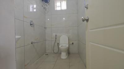 Bathroom Image of 650 Sq.ft 1 BHK Apartment / Flat for rent in Kaggadasapura Bengaluru for Rs. 25000