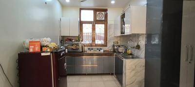 Kitchen Image of 1000 Sq.ft 1 BHK Builder Floor for rent in Sector 41 Noida for Rs. 33000