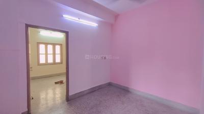 Living Room Image of 700 Sq.ft 2 BHK Apartment / Flat for sale in Airport Gate no. 1 Kolkata for Rs. 2400000