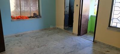 Bedroom Image of 975 Sq.ft 2 BHK Apartment / Flat for rent in Dum Dum Cantonment Kolkata for Rs. 18000