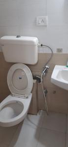 Bathroom Image of 800 Sq.ft 2 BHK Apartment / Flat for rent in Hubtown Ackruti Orchid Park, Saki Naka Mumbai for Rs. 58000
