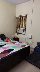 Bedroom Image of 850 Sq.ft 2 BHK Apartment / Flat for rent in Arun Vihar, Sector 37 Noida for Rs. 30000