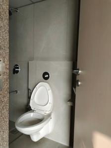 Common Bathroom Image of 750 Sq.ft 2 BHK Apartment / Flat for sale in Gurukrupa Marina Enclave Wings Q And R With Kindergarten Phase IV, Malad West Mumbai for Rs. 17000000