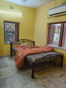 Bedroom Image of 750 Sq.ft 2 BHK Apartment / Flat for rent in Paschim Putiary Kolkata for Rs. 19000