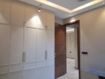 Bedroom Image of 1650 Sq.ft 3 BHK Builder Floor for sale in Paschim Vihar New Delhi for Rs. 36000000