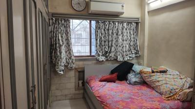 Bedroom Image of 720 Sq.ft 2 BHK Apartment / Flat for sale in Vile Parle West Mumbai for Rs. 23000000