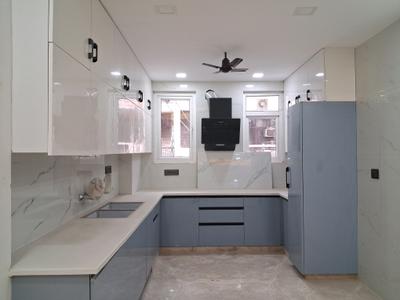 Kitchen Image of 1380 Sq.ft 3 BHK Builder Floor for sale in Paschim Vihar New Delhi for Rs. 26000000