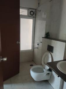 Bathroom Image of 1050 Sq.ft 2 BHK Apartment / Flat for rent in Galaxy Heights 2 Phase II Tower A And B, JLPL Industrial Area Mohali for Rs. 28000
