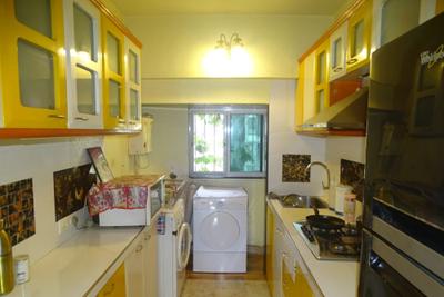 Kitchen Image of 1500 Sq.ft 3 BHK Apartment / Flat for sale in Arshie Complex, Andheri West Mumbai for Rs. 42500000