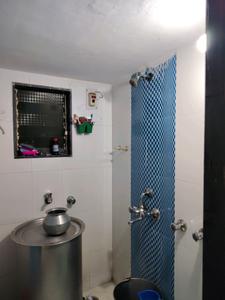 Common Bathroom Image of 650 Sq.ft 1 BHK Apartment / Flat for rent in Haware Citi, Kasarvadavali Thane for Rs. 17000