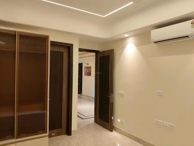 Bedroom Image of 4950 Sq.ft 4 BHK Builder Floor for rent in DLF Independent Floors At Dlf City Phase III, DLF Phase 3 Gurgaon for Rs. 152000