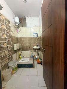 Bathroom Image of 700 Sq.ft 2 BHK Apartment / Flat for rent in Mansarovar Jaipur for Rs. 23000