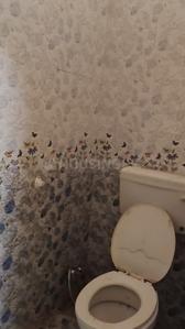 Bathroom Image of 1000 Sq.ft 2 BHK Builder Floor for rent in Treasure Fantasy, Rau Indore for Rs. 13000