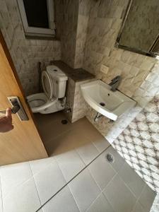 Bathroom Image of 1300 Sq.ft 3 BHK Apartment / Flat for sale in Ramprastha Primera, Sector 37D Gurgaon for Rs. 19000000